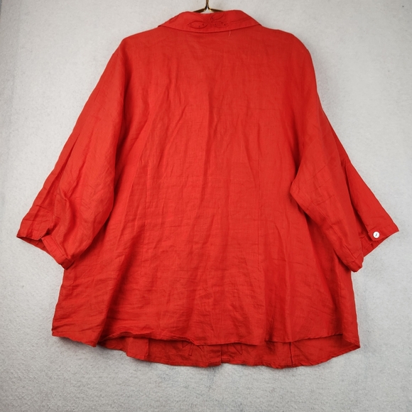 Alexandra Bartlett Womens Size 3X Red Button Down Floral Embroidered Linen Top - Picture 8 of 10